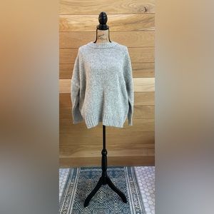 Jenni Kayne Alpaca/Wool Crew Neck Sweater.  Size M